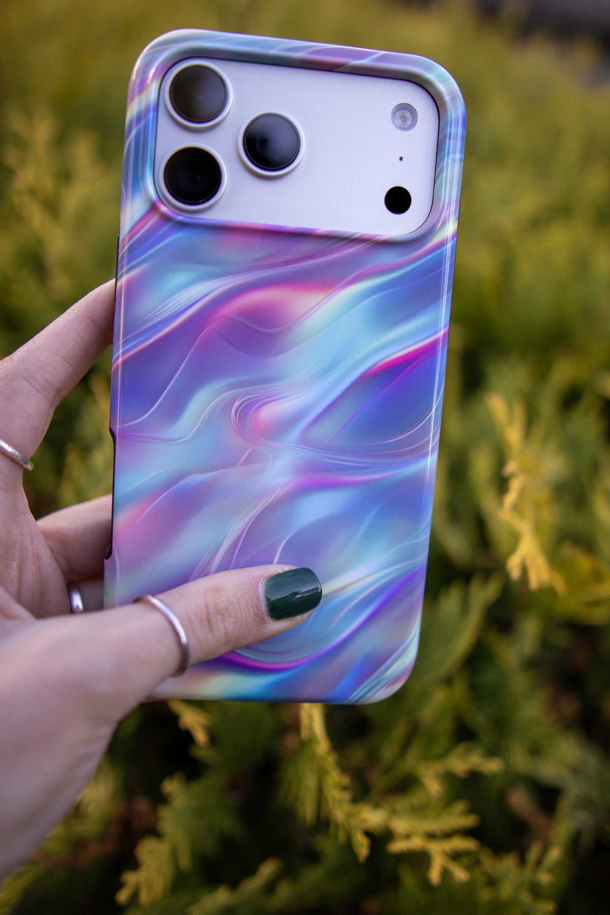 Aurora | Funda Holográfica Iridiscente para iPhone con MagSafe